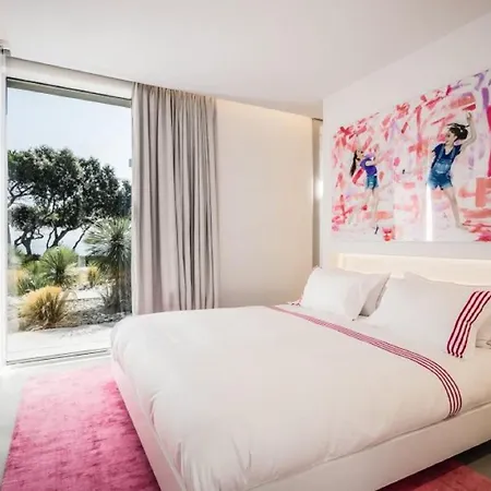 Stunning Luxury With Six Bedrooms In Ramatuelle Near Saint-tropez Villa *